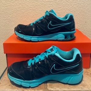 Nike REAX Rocket 2 Women Size 7 Black Neon